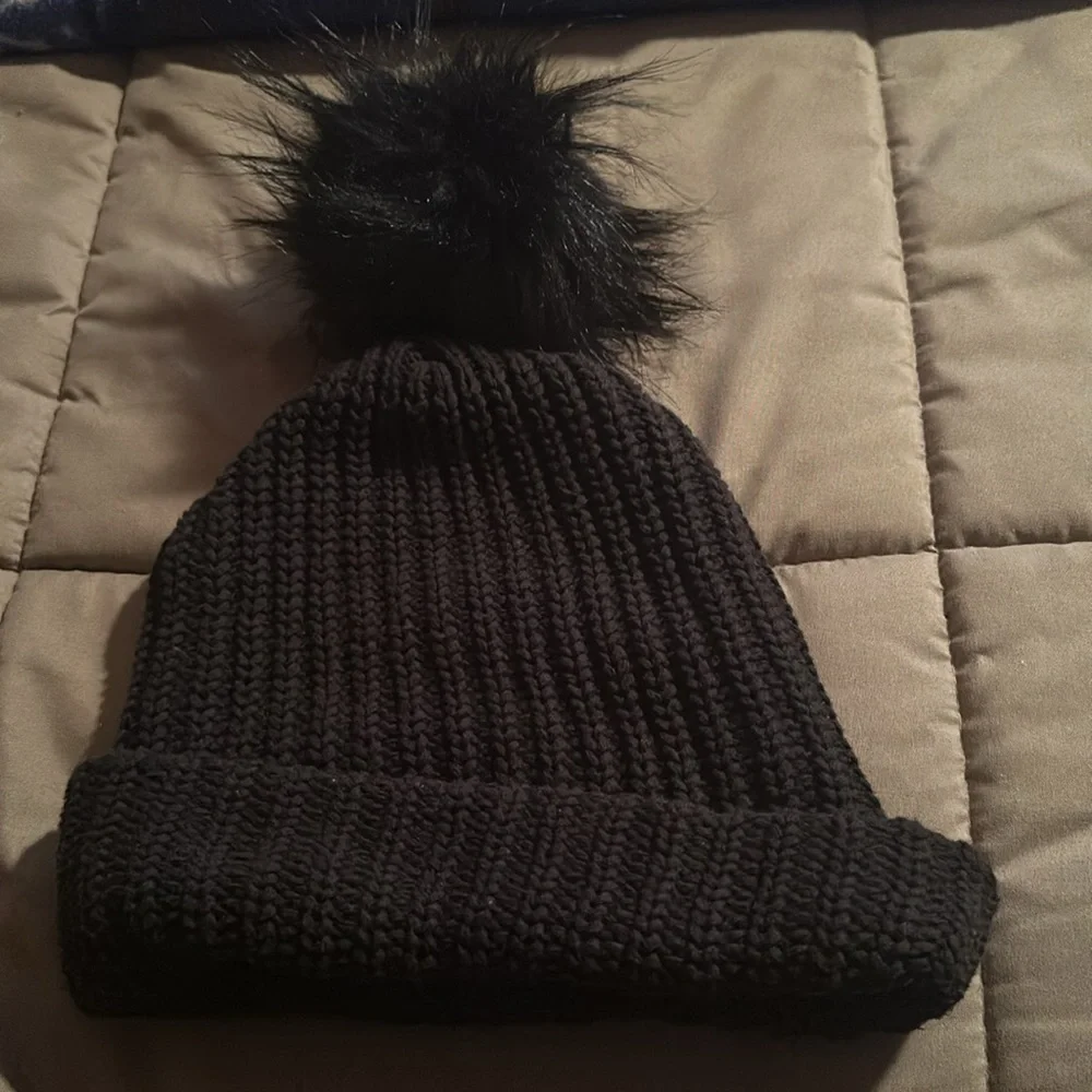Love your melon beanie black with removable pom - Picture 2 of 4